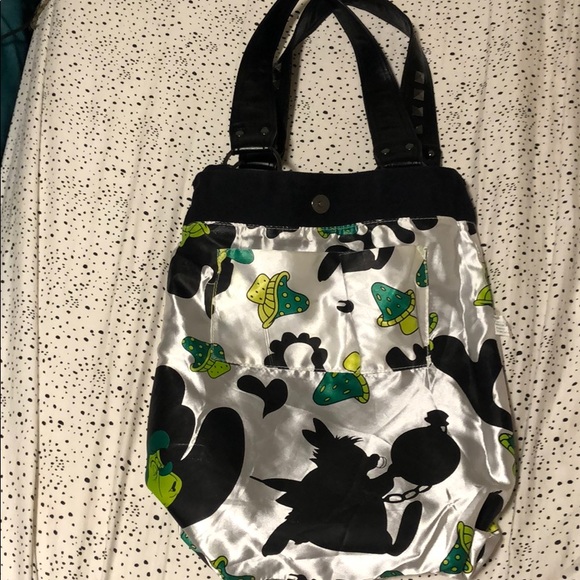 Disney Couture by LOOP Alice in Wonderland handbag - Picture 6 of 7